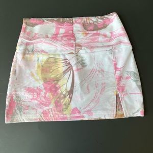 TIGER MIST butterfly skort size XS mini skirt pink white butterflies front slit